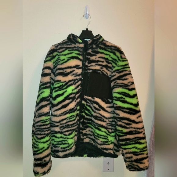 H&M Youth size 16/18 faux fur Jack - Picture 1 of 8